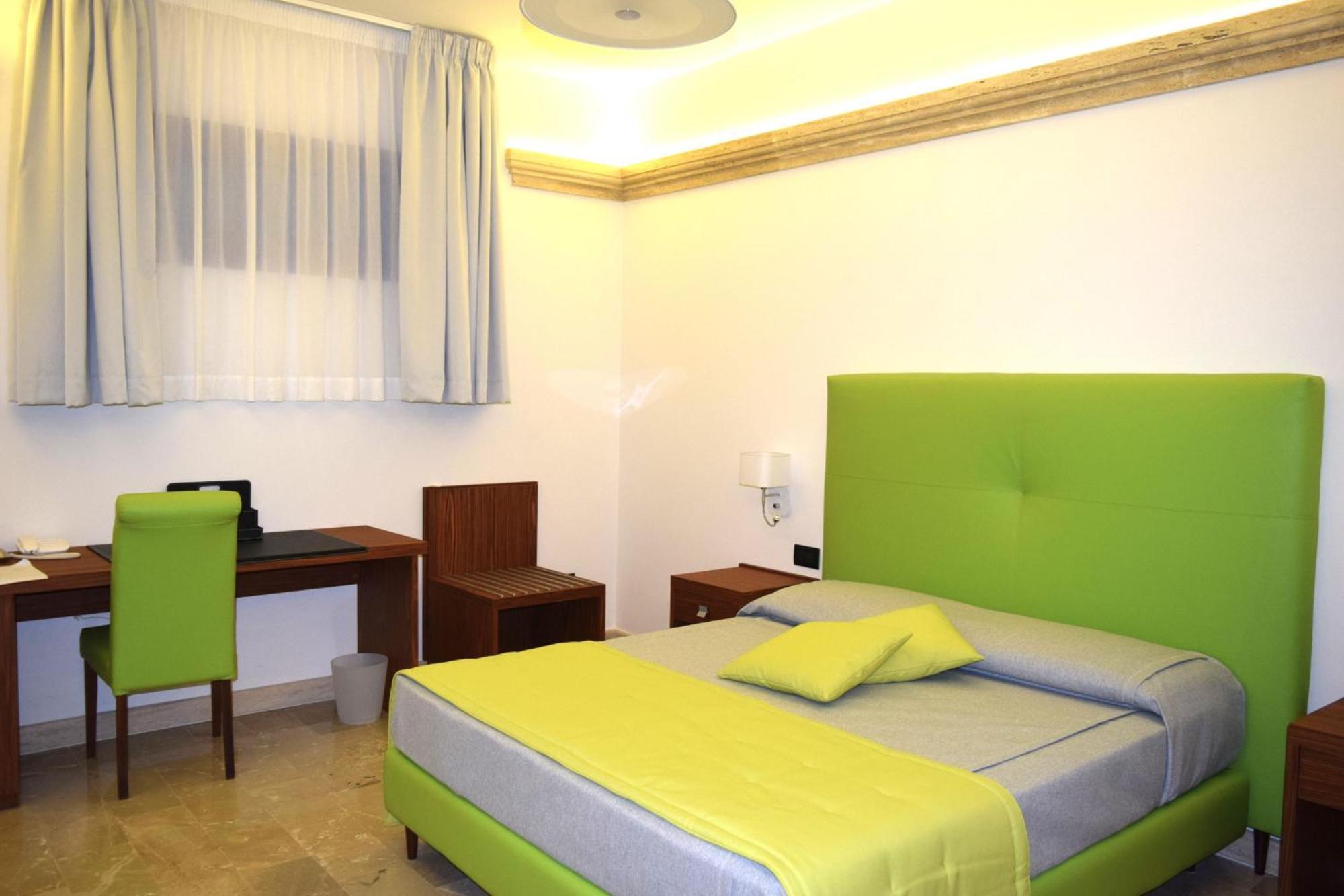 Bhb Hotel Manduria Esterno foto